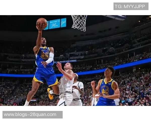 勇士与掘金季后赛第三场激战回顾球星表现与战术分析